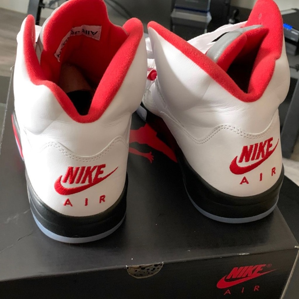 Brand new men size 10 air Jordan 5s OG